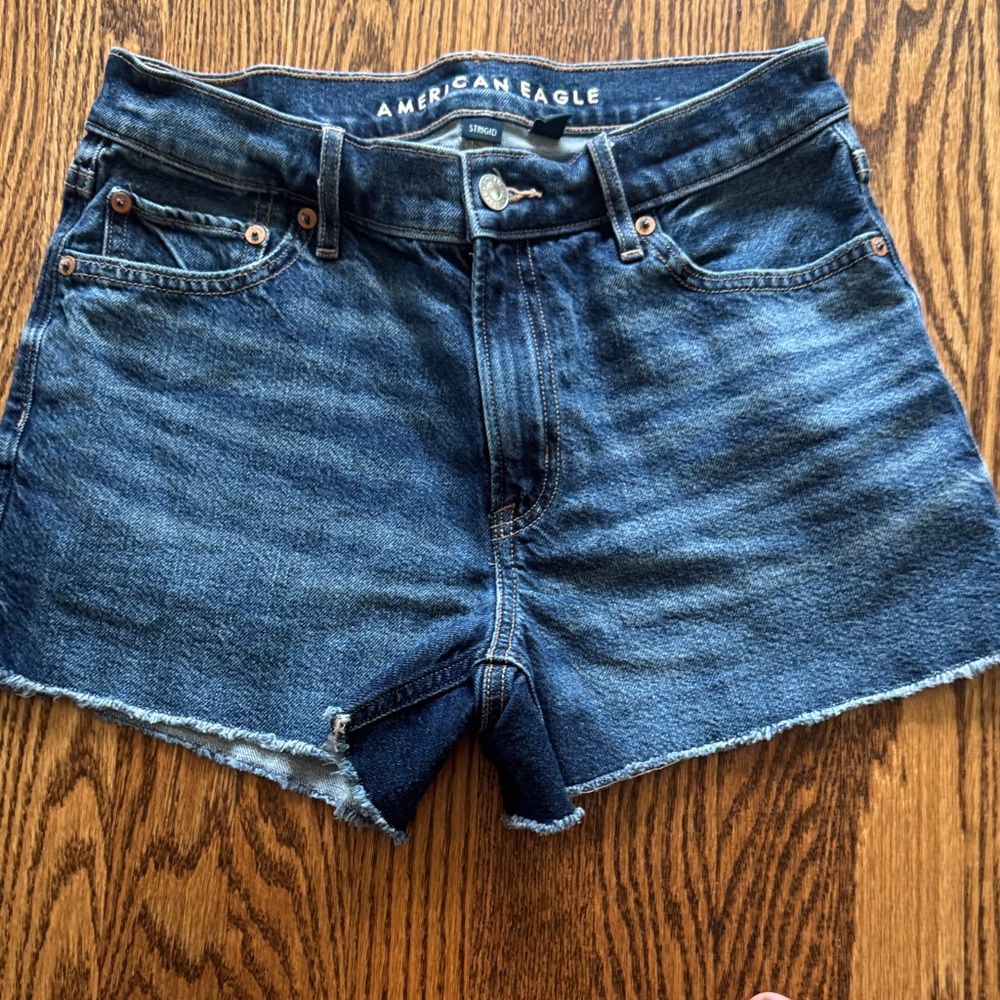 American Eagle Outfitters Relaxed Jean Shorts